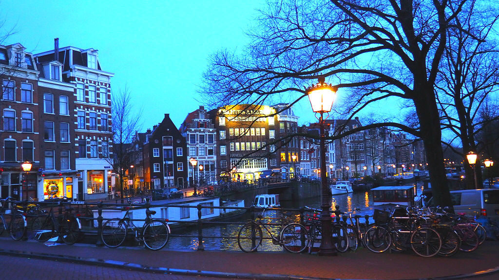 amsterdam new years