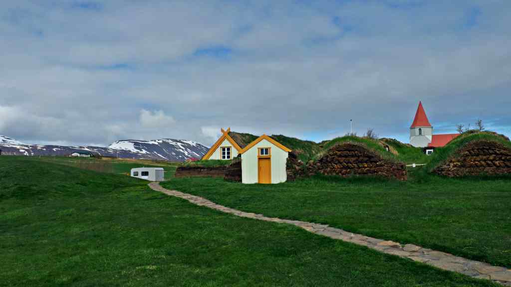 iceland budget road trip