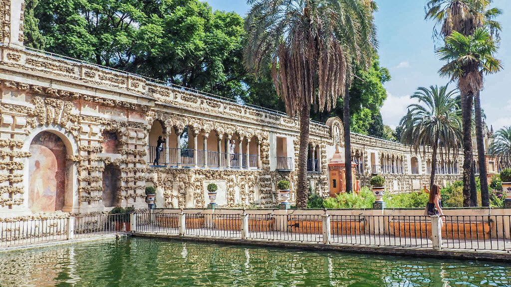 alcazar of seville gardens