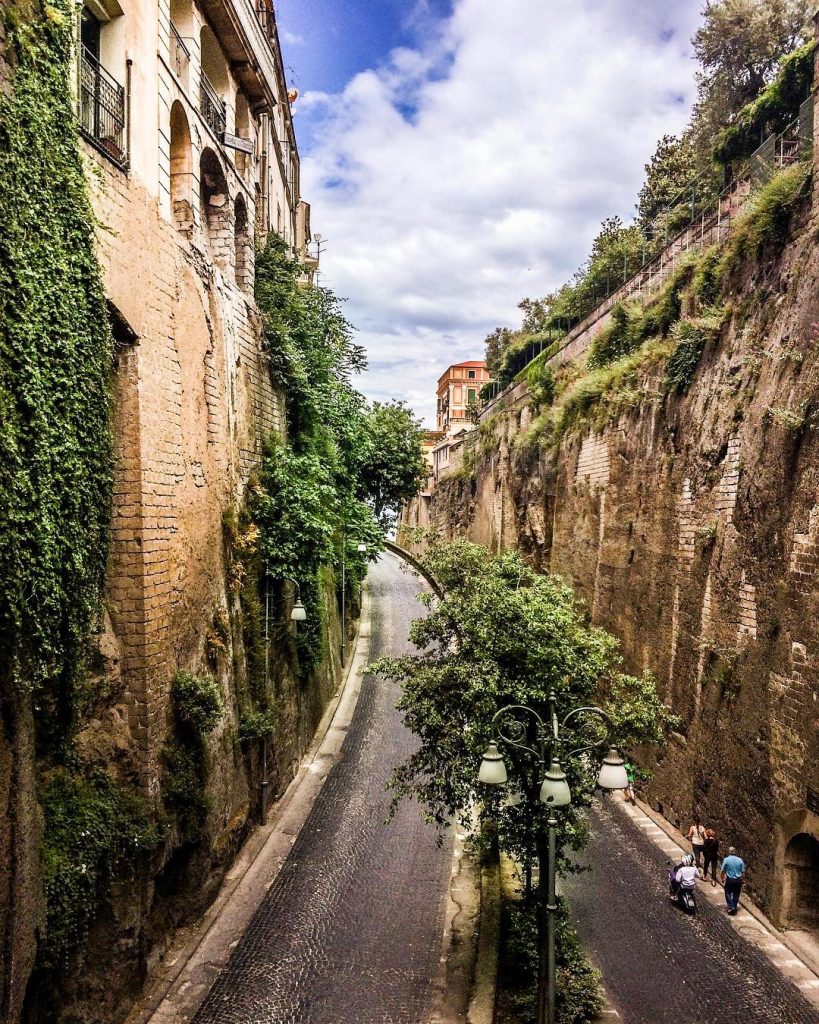 honeymoon trips amalfi coast