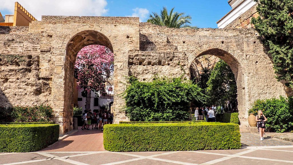 photos of seville real alcazar